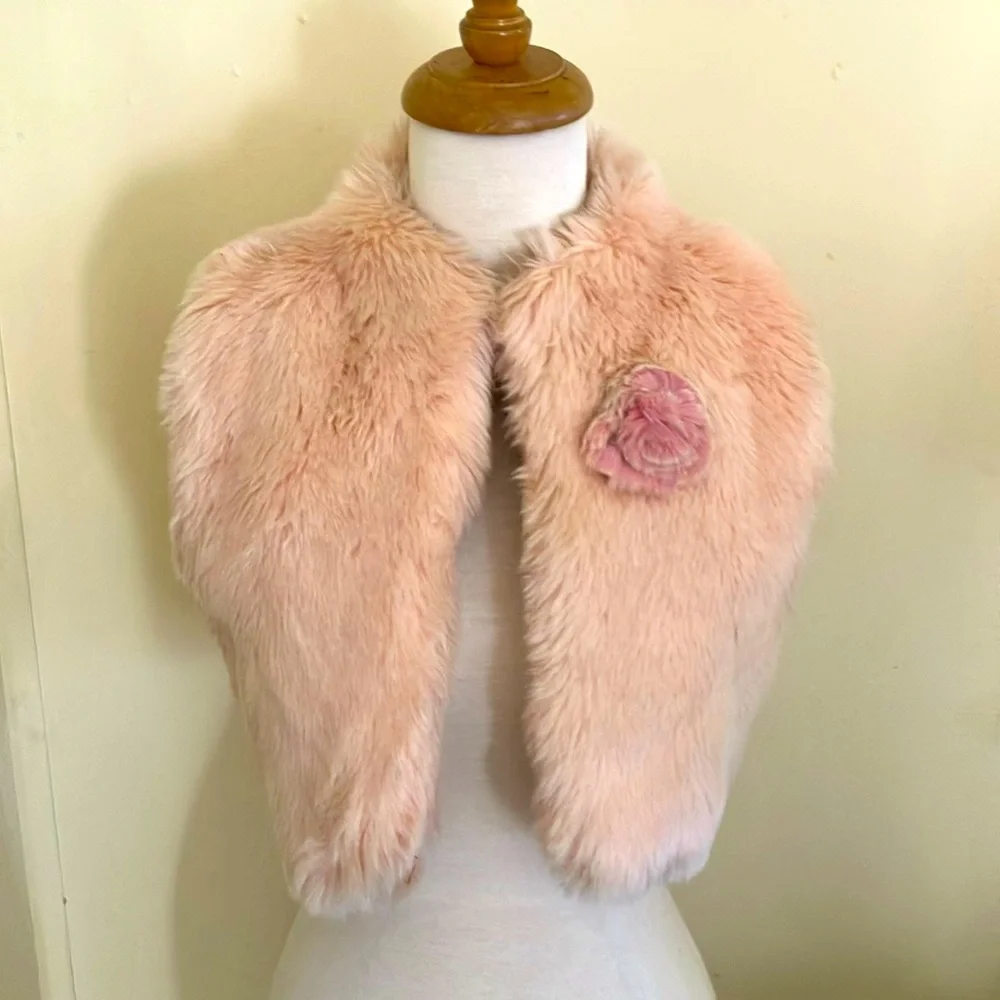 Faux pink fur shrug vest - Picture 1 of 5